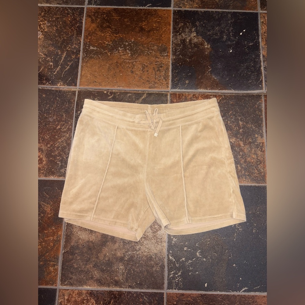 BUM — Cream Shorts